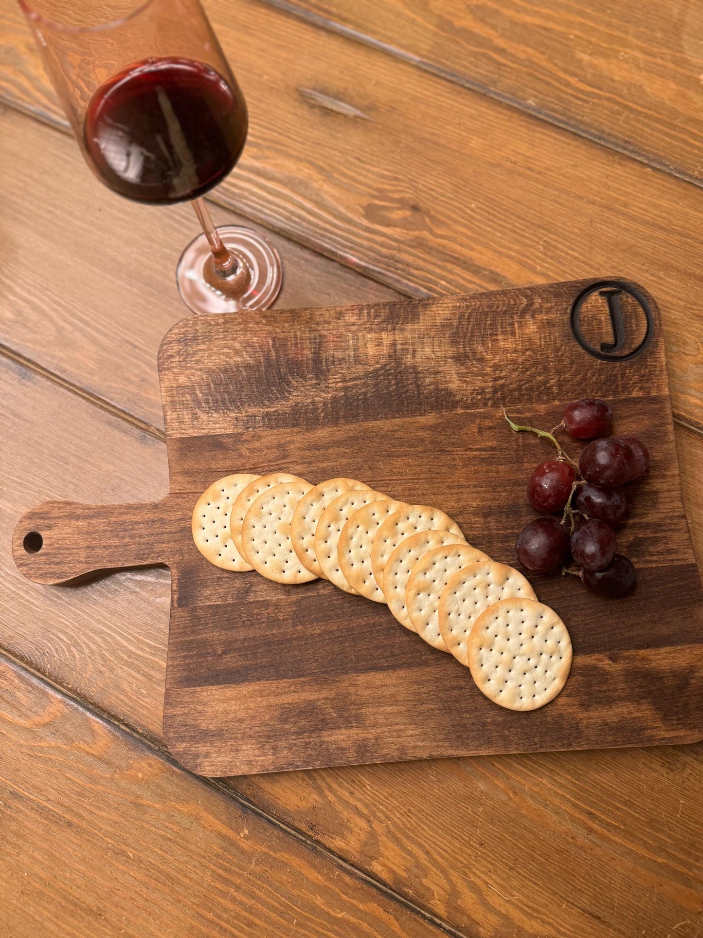 Personalized Hardwood Charcuterie Board with Custom Engraving – Elegant Cheese Platter for Weddings & Gifts